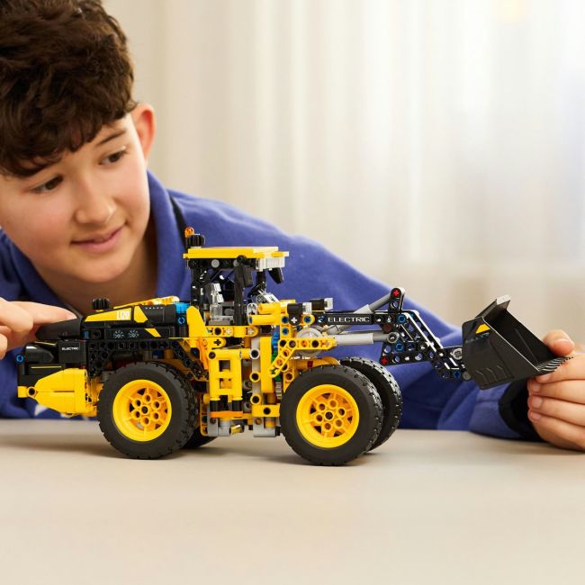 LEGO TECHNIC INCARCATOR FRONTAL VOLVO L120 ELECTRIC 42209 VIVLEGO42209