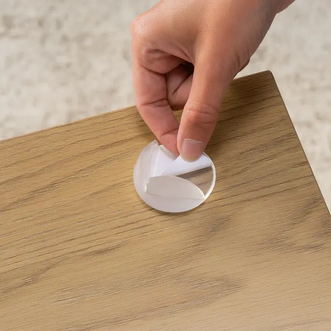 Set 4 protectii universale pentru colturi, din plastic transparent, cu banda adeziva, rezistente la muscaturi, fara PVC, Reer 82049