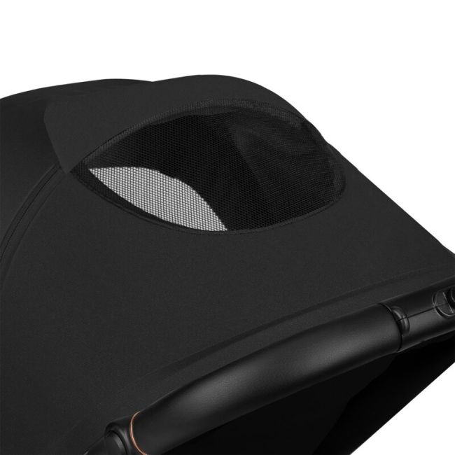 Carucior sport, Lionelo, Mira, Maner reglabil in 5 pozitii, Spatar si suport de picioare reglabile, Plasa de tantari si suport biberon incluse, Pana la 22 kg, 6 luni+, Conform cu EN1888-1, EN1888-2, Testare SGS, Negru BYNLO-MIRA_BLACK_ONYX