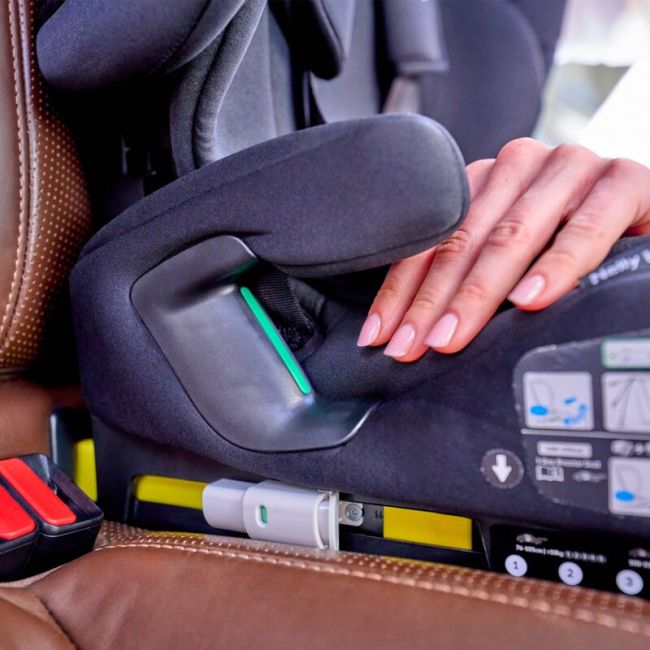 Scaun auto pliabil, Lionelo, Nelly, i-Size, 76- 150 cm, Tetiera reglabila in 15 pozitii, Spatar reglabil in 4 pozitii, Sisteme de fixare Isofix si Top Tether, Sezut lat si confortabil, Conform cu ECE R129, Albastru BYNLO-NELLY_I-SIZE_BLUE_NAVY