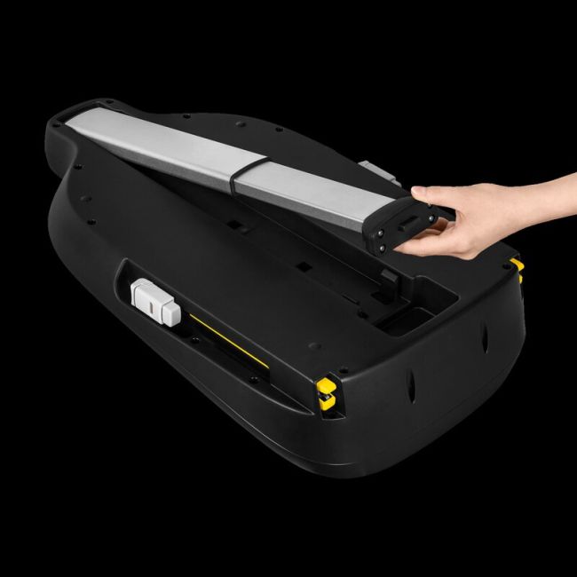 Scoica auto, Lionelo, i-Size Astrid, Include baza Isofix, 0-13 Kg, 40-87 cm, Cu maner si capotina reglabile, Cu protectie laterala avansata, Salteluta confortabila, Testat ADAC, Conform cu R129, Verde BYNLO-ASTRID_I-SIZE_GREEN+BASE_BLACK