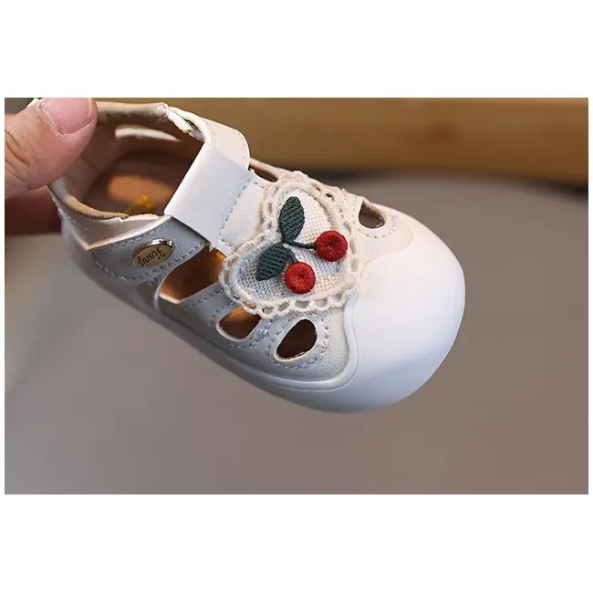 Pantofiori albi pentru fetite - cirese mb2025su61-2-de4