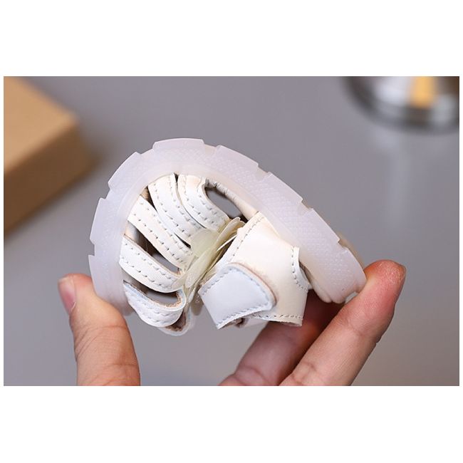 Sandale ivoire elegante fetite – cu flori 3d si talpa flexibila md2025su47-1-c