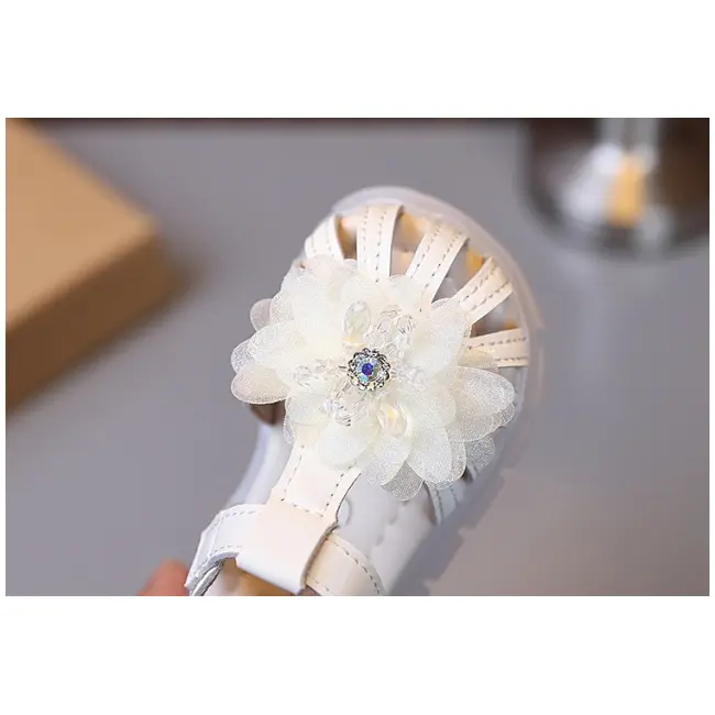 Sandale ivoire elegante fetite – cu flori 3d si talpa flexibila md2025su47-1-c