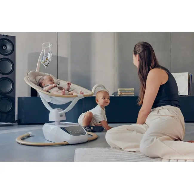 Balansoar si sezlong, Lionelo, Olivia, 2 in 1, Electric, Cu leganare 3D, 5 moduri de balansare in mai multe directii, Cu 13 melodii, Scaun pivotant la 180 grade, Reglabil, Cu arcada jucarii, Bej BYNLO-OLIVIA_BEIGE_NATURAL