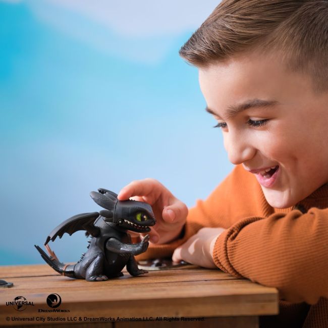 CUM SA ITI DRESEZI DRAGONUL FIGURINA DRAGON TOOTHLESS CU SUNETE VIV6072696_20151465