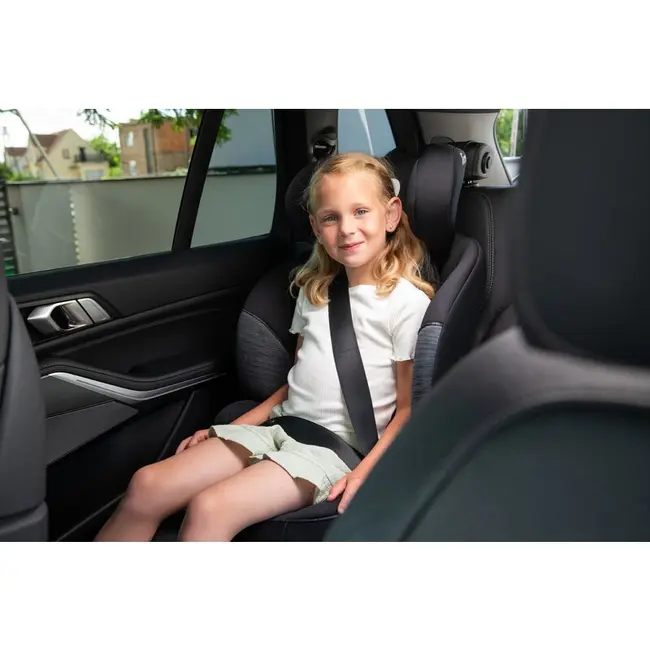 Scaun auto, Lionelo, Levi i-Size, Universal, Instalare FWF, Cu tetiera reglabila in 10 pozitii, Cu spatar detasabil, 76-150 cm, Conform cu R129, Negru BYNLO-LEVI_I-SIZE_SPORTY_BLACK