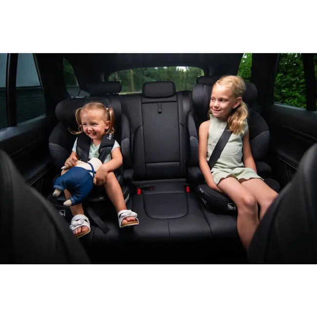 Scaun auto, Lionelo, Levi i-Size, Universal, Instalare FWF, Cu tetiera reglabila in 10 pozitii, Cu spatar detasabil, 76-150 cm, Conform cu R129, Negru BYNLO-LEVI_I-SIZE_SPORTY_BLACK