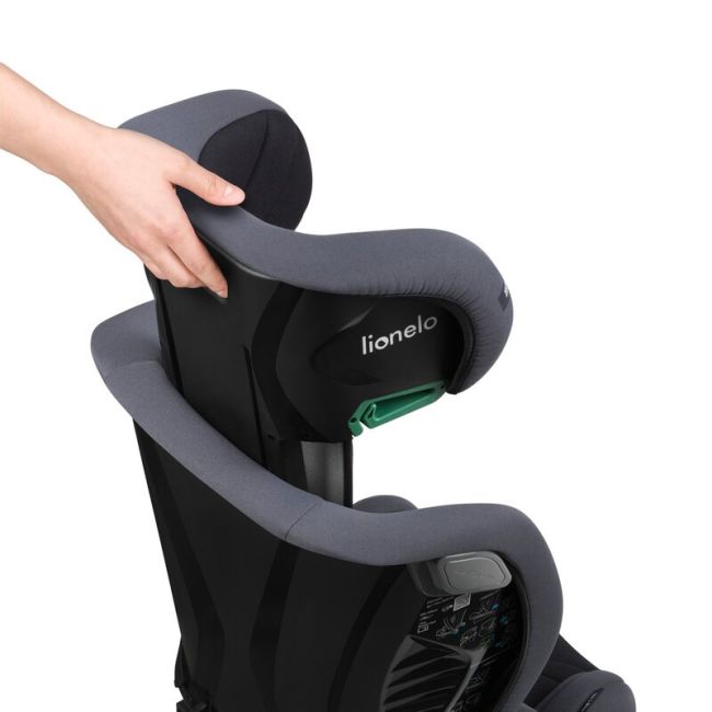 Scaun auto, Lionelo, i-Size Igo, 100- 150 cm, Cu isofix, Protectie laterala, Ajustare spatar in 2 pozitii, Tetiera Tri-Guard reglabila in 11 pozitii, Conform cu standardul european de securitate R129, Gri BYNLO-IGO_I-SIZE_GREY_GRAPHITE