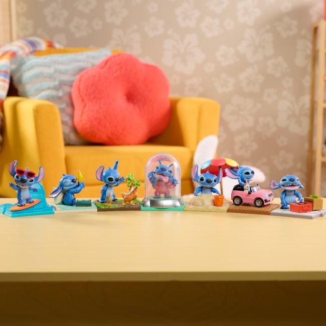Disney Stitch - Mini-figurina ascunsa in cutie, diverse personaje BKF46109
