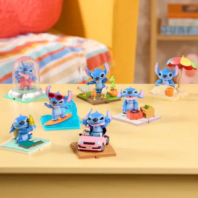 Disney Stitch - Mini-figurina ascunsa in cutie, diverse personaje BKF46109