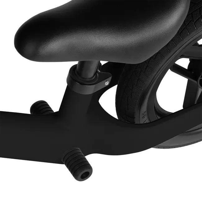 Bicicleta fara pedale, Lionelo, Toni, Cu ghidon si sa reglabile, Ultra usoara, 2.8 Kg, 18 luni+, Sustine 30 kg, Conform cu standardul EN71-1/2/3, Certificata TUV SUD, Portocaliu BYNLO-TONI_BLACK_ORANGE