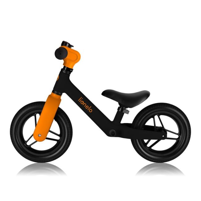 Bicicleta fara pedale, Lionelo, Toni, Cu ghidon si sa reglabile, Ultra usoara, 2.8 Kg, 18 luni+, Sustine 30 kg, Conform cu standardul EN71-1/2/3, Certificata TUV SUD, Portocaliu BYNLO-TONI_BLACK_ORANGE