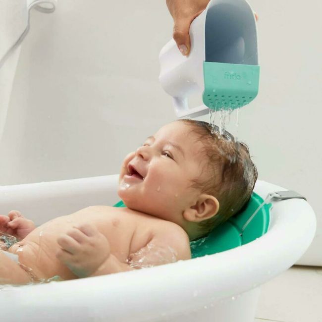 Recipient de clatire, Fridababy, Control The Flow Rinser, 2 moduri de turnare, Protectie ochi si urechi, Maner ergonomic, Compatibila cu masina de spalat vase, Alb BYNFRI41