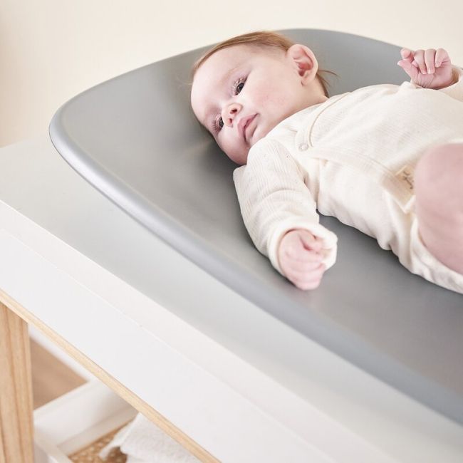 Saltea de infasat, Nattou, Softy, Moale, Utilizabil si fara husa, Design ergonomic, Spuma PU, 70x50x10 cm, Fara BPA, 0 luni+, Gri BYN145046