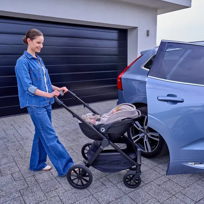 Scoica auto, Lionelo, Moxie, i-Size, 40-87 cm, Tetiera reglabila, intarita cu spuma de memorie, Carcasa ventilata, Din bambus, Protectie avansata, Conform cu R129, Mov BYNLO-MOXIE_I-SIZE_PINK_MAUVE