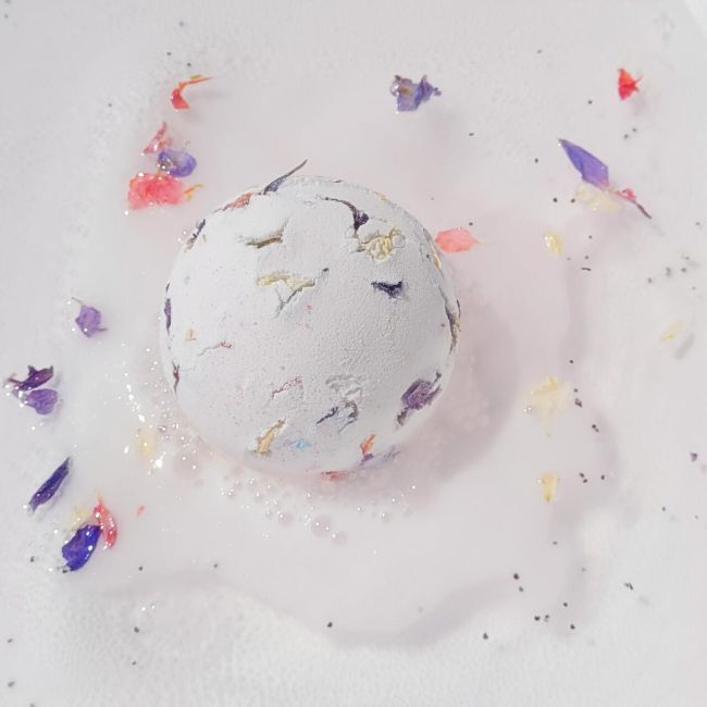 Bomba de baie efervescenta Fields of Lilac Raw Blaster 160g, Bomb Cosmetics
