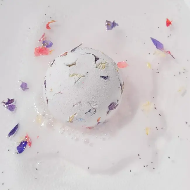 Bomba de baie efervescenta Fields of Lilac Raw Blaster 160g, Bomb Cosmetics