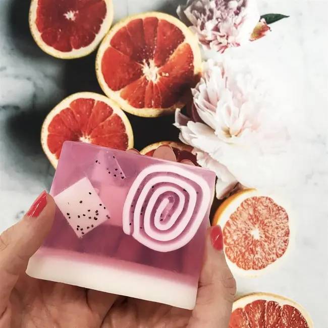 Sapun solid handmade Heard it Through Grapefruit Soap  100g, Bomb Cosmetics
