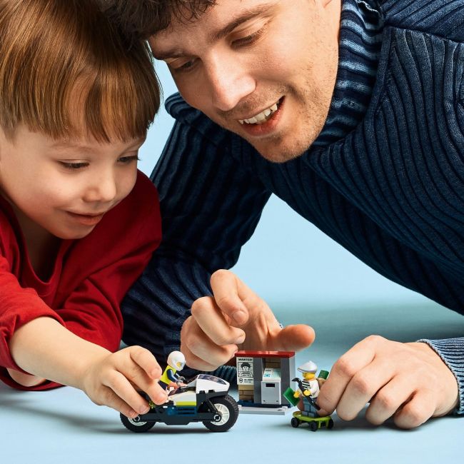 LEGO CITY URMARIRE CU MOTOCICLETA DE POLITIE 60455 VIVLEGO60455