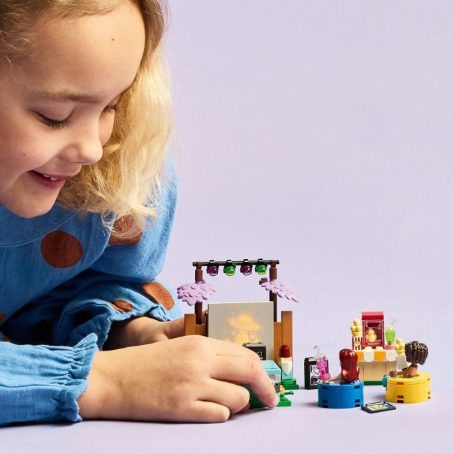 LEGO FRIENDS SEARA DE FILM A PRIETENIEI 42642 VIVLEGO42642