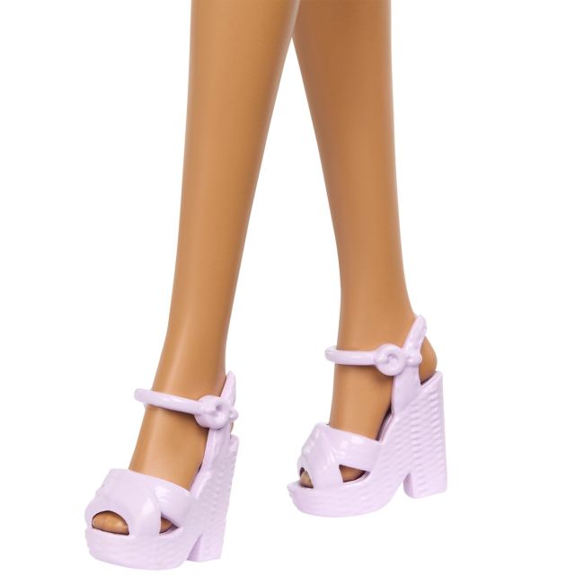 BARBIE FASHIONISTAS PAPUSA BARBIE CU BASTON PENTRU NEVAZATORI VIVMTFBR37_HRH17