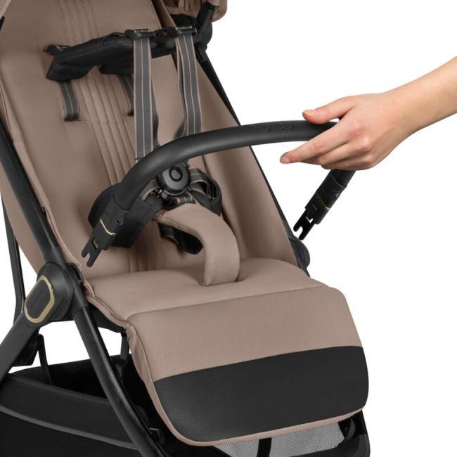 Carucior sport, Lionelo, Bess, Greutate redusa - 7.5 kg, Sustine 22 kg, 6 luni+, Capotina impermeabila, Protectie SPF 50+, Include suport sticla, Pliere cu o singura mana, Compact, Maner pentru transport, Conform cu EN1888-1 si EN1888-2, Bej BYNLO-BESS_BE