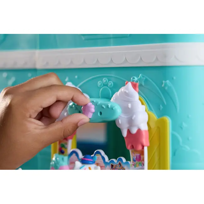 GABBYS DOLLHOUSE FILMUL SET BALCONUL DIN DULCIURI SI FIGURINA PISICA CAKEY CU ACCESORII VIV6073662_20152985