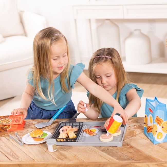 MELISSA AND DOUG SET DE JOACA DIN LEMN GRATAR CU SCHIMBAREA CULORII WATER WOW VIV6074893