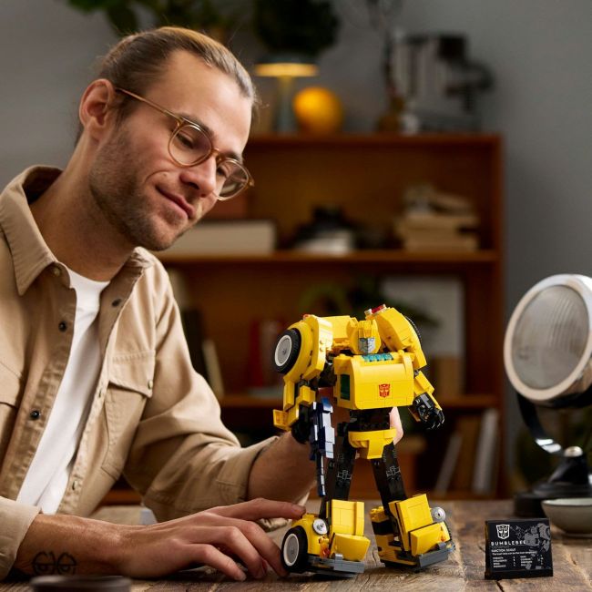 LEGO ICONS TRANSFORMERS BUMBLEBEE 10338 VIVLEGO10338