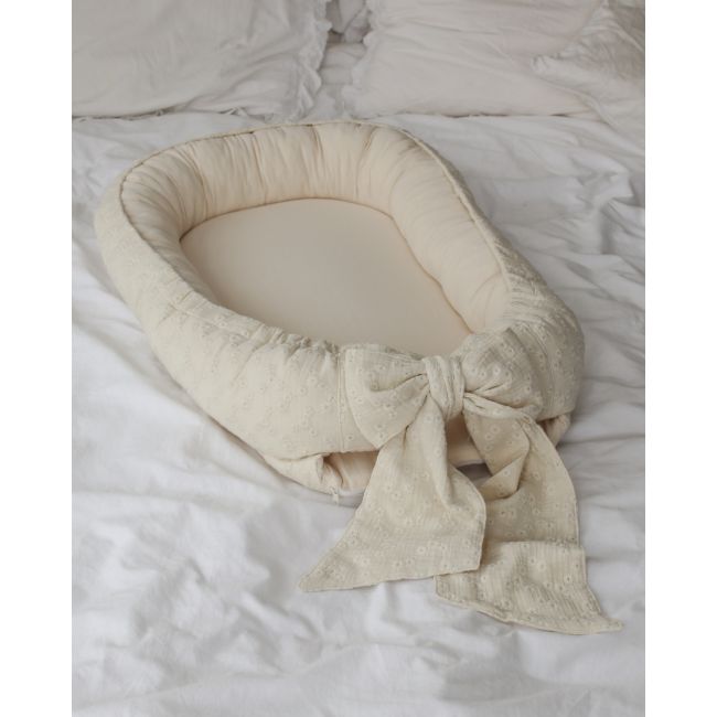 Suport De Dormit Babynest Premium Bumbac Brodat Lilly Cu Funda By Babyly, 70x50 Cm Pjbghda