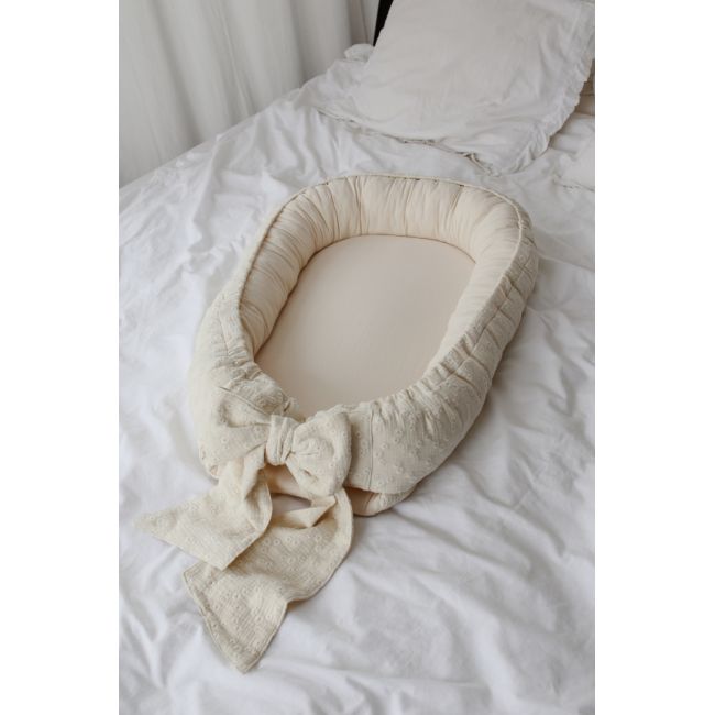 Suport De Dormit Babynest Premium Bumbac Brodat Lilly Cu Funda By Babyly, 70x50 Cm Pjbghda
