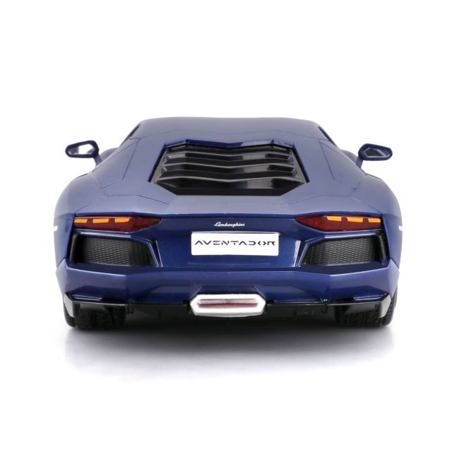 MAISTO MASINUTA CU TELECOMANDA 2.4GHz LAMBORGHINI AVENTADOR COUPE SCARA 1 LA 24 VIVMST81522