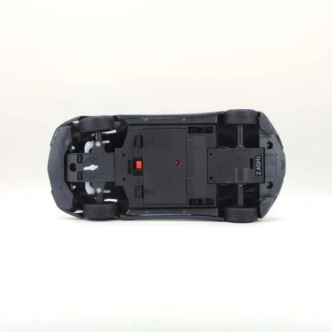 MAISTO MASINUTA PREMIUM CU TELECOMANDA 2.4GHz LAMBORGHINI TERZO MILLENNIO SCARA 1 LA 24 VIVMST82332