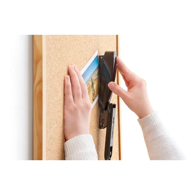 Capsator Novus, B2, 25 coli, plastic reciclat, negru BPTCNV1931