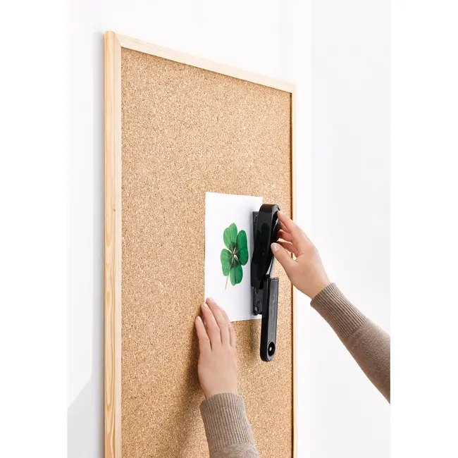 Capsator Novus B4 re+new, 40 coli, capse 24/6, 26/6, 24/8, negru, 81% pp reciclat BPTCNV1932