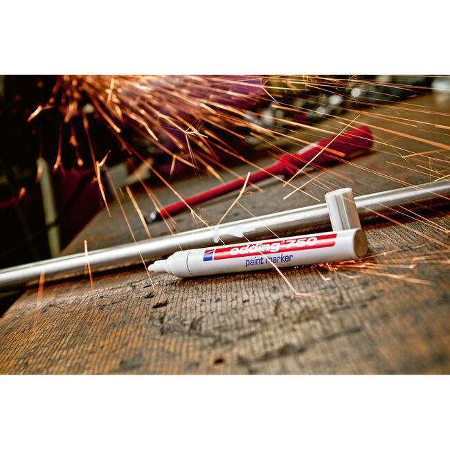 Marker permanent Edding 750, cu vopsea, corp metalic, varf rotund, 2-2-4 mm, albastru BPTCED7503