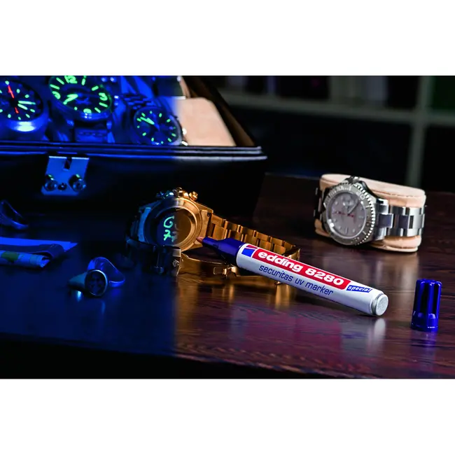 Marker permanent Edding UV 8280, varf rotund, 1.5-3 mm, alb BPTCED8280