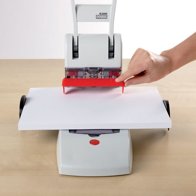 Set 2 cutite si 8 platane pentru perforatorul Novus B2200 BPTCNV322001