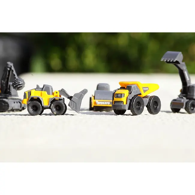 Set Dickie Toys Volvo Micro Workers 9 cm cu 5 vehicule HUBS203722008