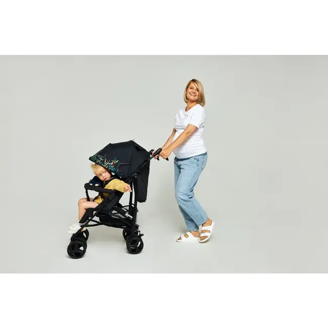 Carucior sport compact, Lionelo, Irma, Spatar reglabil in 4 pozitii, Suport picioare reglabil, Manere rotative, Pliere tip umbrela, 6- 36 luni, Pana la 15 kg, Conform cu EN1888-1:2018, Gri BYNLO-IRMA_GREY/DARKGREY