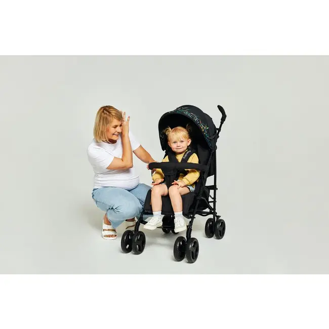 Carucior sport compact, Lionelo, Irma, Spatar reglabil in 4 pozitii, Suport picioare reglabil, Manere rotative, Pliere tip umbrela, 6- 36 luni, Pana la 15 kg, Conform cu EN1888-1:2018, Gri/Negru BYNLO-IRMA_BLACK/DARKGREY