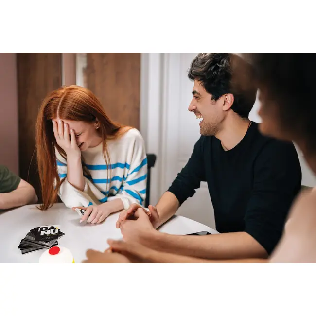 JOC DE SOCIETATE DA SAU NU PENTRU ADULTI IN LIMBA ROMANA VIV1040-25209