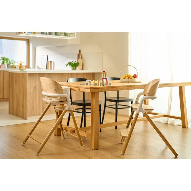 Scaun de masa multifunctional Celia, Lionelo, Din lemn de fag, 6 luni- adult, Reglabil pe inaltime, Husa impermeabila, Tavita silicon, Suport de picioare reglabil, Greutate maxima 90 Kg, Negru BYNLO-CELIA_BLACK_WOOD