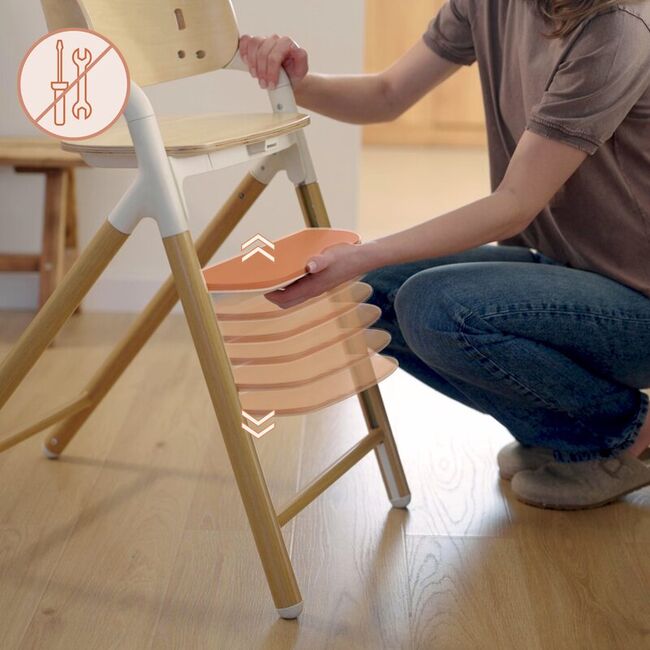 Scaun de masa multifunctional Celia, Lionelo, Din lemn de fag, 6 luni- adult, Reglabil pe inaltime, Spatar lat, Sezut ergonomic, Tavita silicon, Suport de picioare reglabil, Greutate maxima 90 Kg, Alb/Natural BYNLO-CELIA_WHITE_NATURAL_WOOD