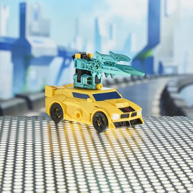 TRANSFORMERS CYBERWORLD ROBOT BUMBLEBEE BLINDAT TRANSFORMABIL VIVG0747_G1045