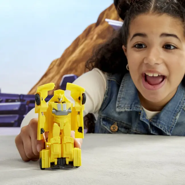 TRANSFORMERS EARTHSPARK FIGURINA BUMBLEBEE 1 STEP SMASH TO CHANGE VIVG0742_G0996