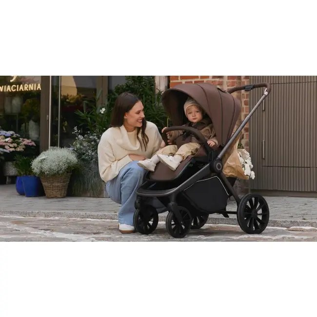 Carucior sport, Lionelo, Mika Plus, Cadru din aluminiu, Copertina XXL, Spatar reglabil in 3 pozitii, Cu accesorii, Pana la 22 kg, 6-48 luni; EN1888-1, EN1888-2 EN1466, Mocha Mousse BYNLO-MIKA_PLUS_MOCHA_MOUSSE