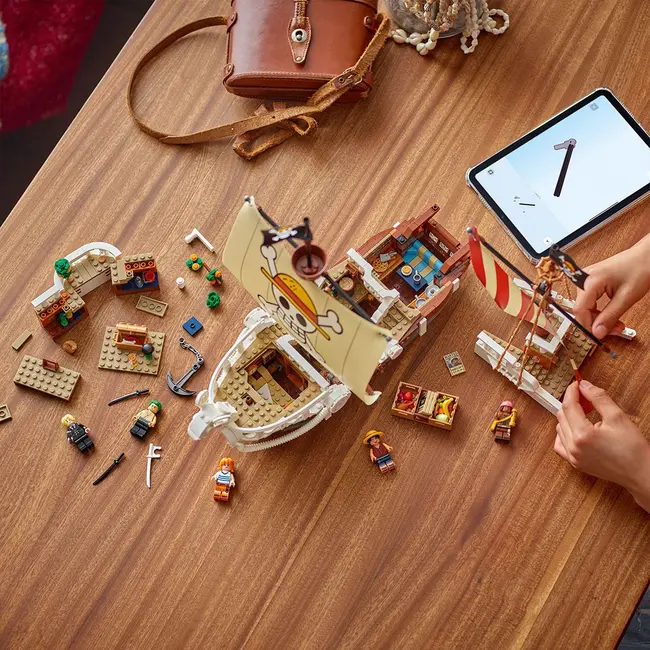 LEGO ONE PIECE CORABIA DE PIRATI FASNEATA MERRY 75639 VIVLEGO75639