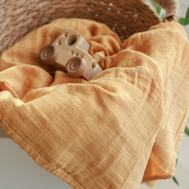 Onino - muselina multifunctionala din bumbac 100% organic, hug.me, honey gold, x1 bucata, 120 x 120 cm, certificata gots bbbcdsw001